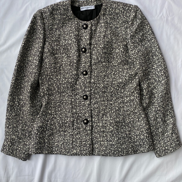 Mirella Cavorso black and white silk jacket, size 8 (?). - Picture 2 of 9